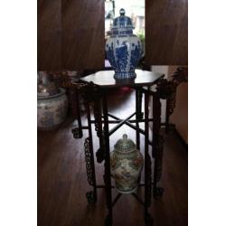 Chinese tafel Bloemtafel chinees siertafel drakenmotief.