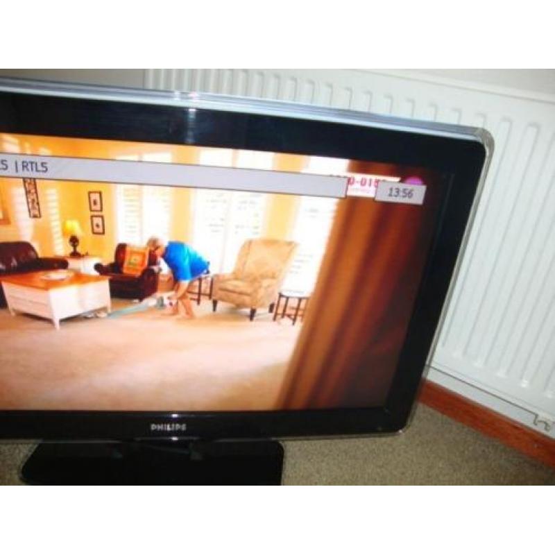 philips lcd tv 32PFL7403d12