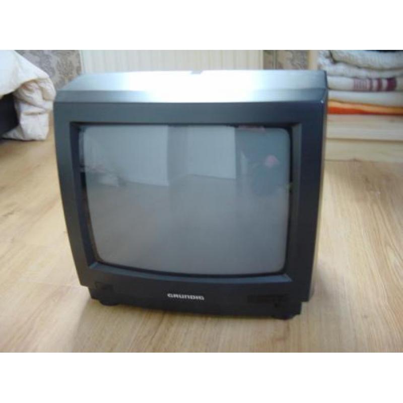 Grundig p 37-060 kleuren tv