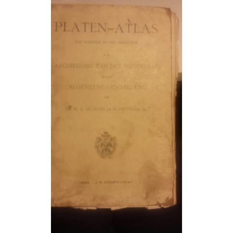 Oude platen atlas vaderland en algemene geschiedenis1910