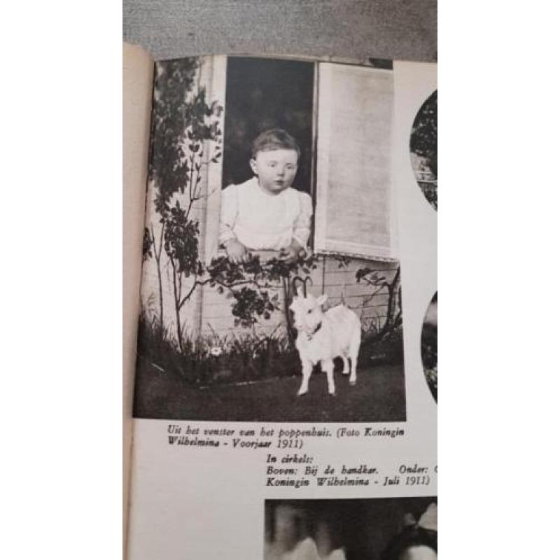 Onze jonge koningin thuis (Juliana) prachtig boek