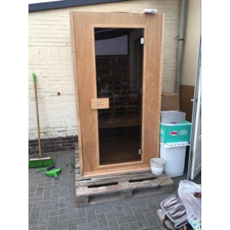 Wie wil mijn sauna aansluiten?