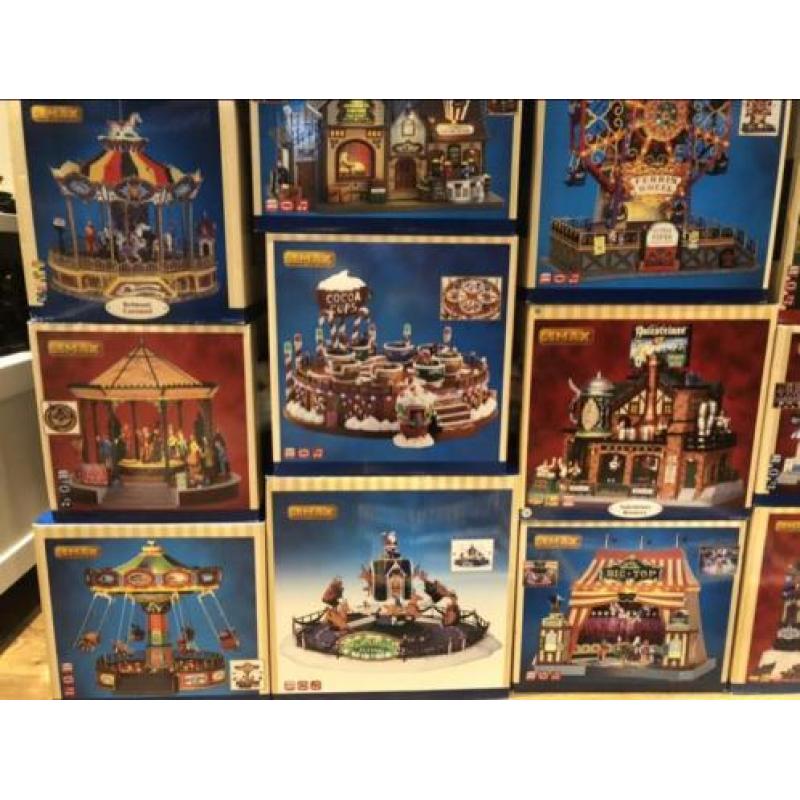 Diverse Lemax artikelen kerstdorp