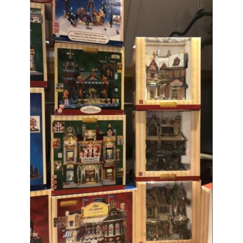 Diverse Lemax artikelen kerstdorp