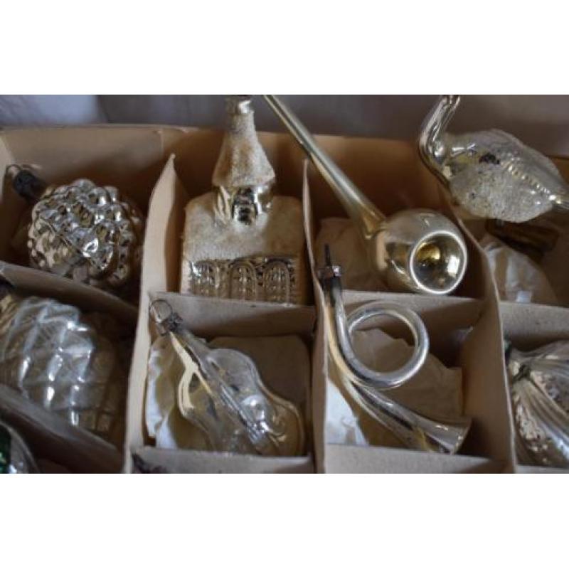 oude/antieke zilveren kerstballen figuren trompet kerkje ea