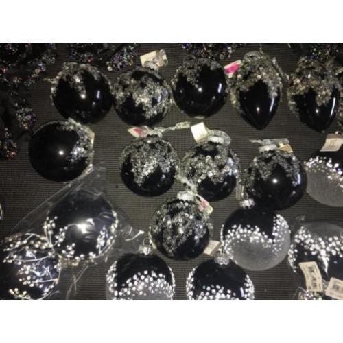 Zwarte glitter kerstballen