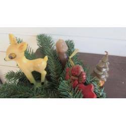 Allerlei kerstfiguurtjes in kaarsuitvoering voor kersstal