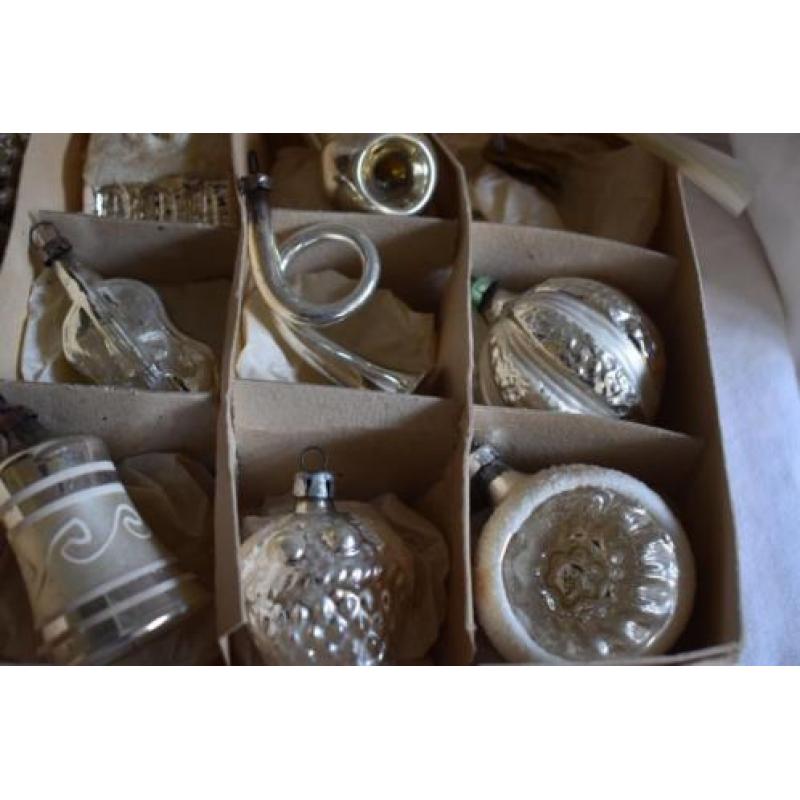 oude/antieke zilveren kerstballen figuren trompet kerkje ea