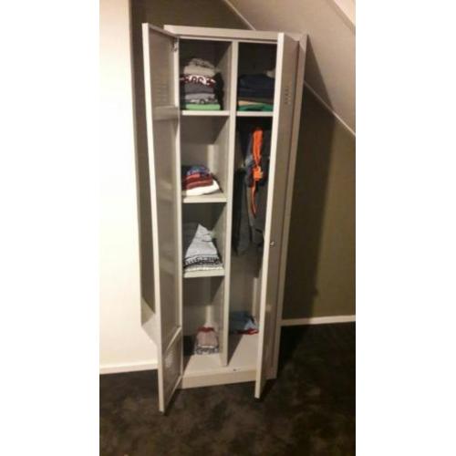 Stalen Locker/garderobe / kledingkast grijs/zwart