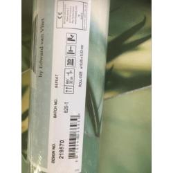 1 rol Dimensions van Edward v Vliet