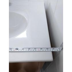 Badkamermeubel hout met porseleinen bak incl.Grohe kraan.
