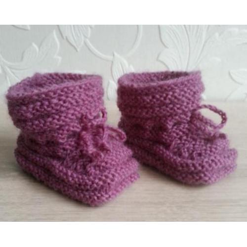 Aubergine Baby Booties 0-3 m., handgebreide babyslofjes
