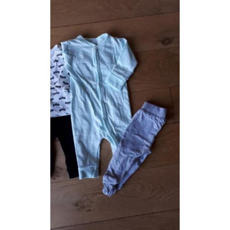 Kledingpakket jongen newborn maat 50