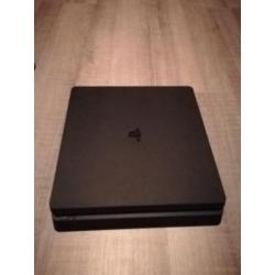 Playstation 4 slim 1TB met 1 controller en 3 games