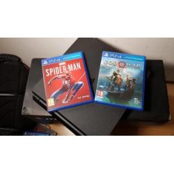 Playstation 4 slim 1TB met 3 exclusives