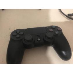 Ps4 + Microfoon + Cod Ww II