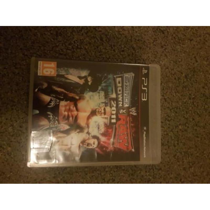 PS3 slim met extra ingebouwd geheugen en diverse spellen