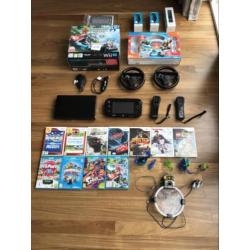 Wii U 32GB + 2 extra controllers + 11 spellen