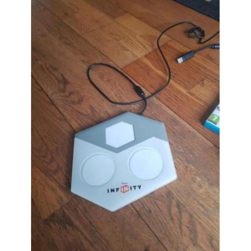Disney Infinity Wii U met 8 popjes