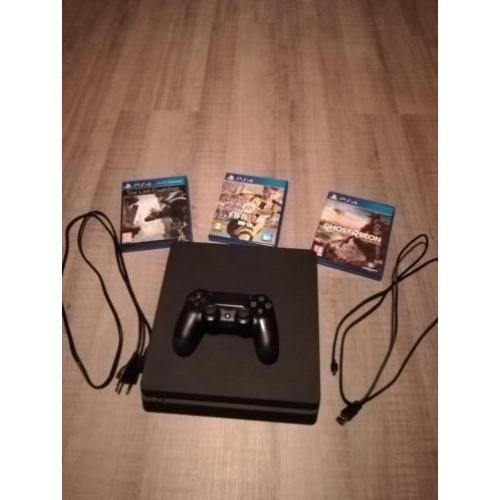 Playstation 4 slim 1TB met 1 controller en 3 games