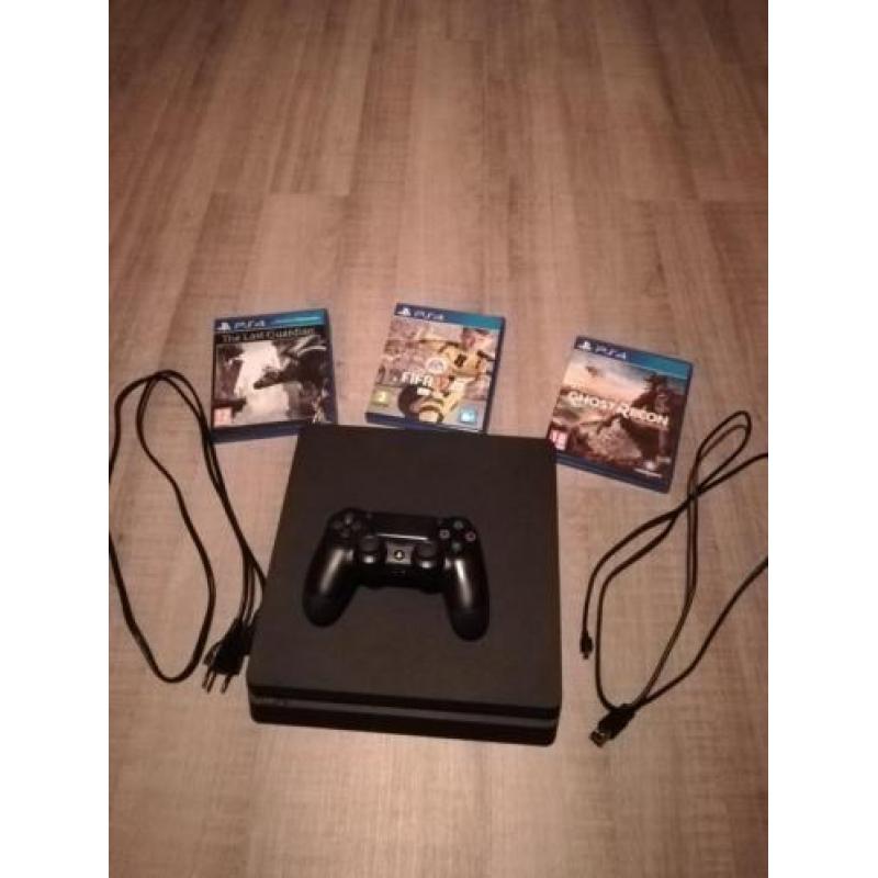 Playstation 4 slim 1TB met 1 controller en 3 games