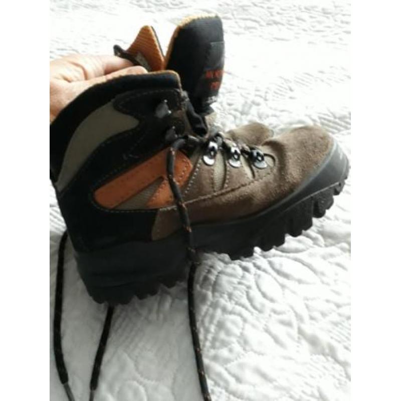Wandelschoenen / berg maat 33