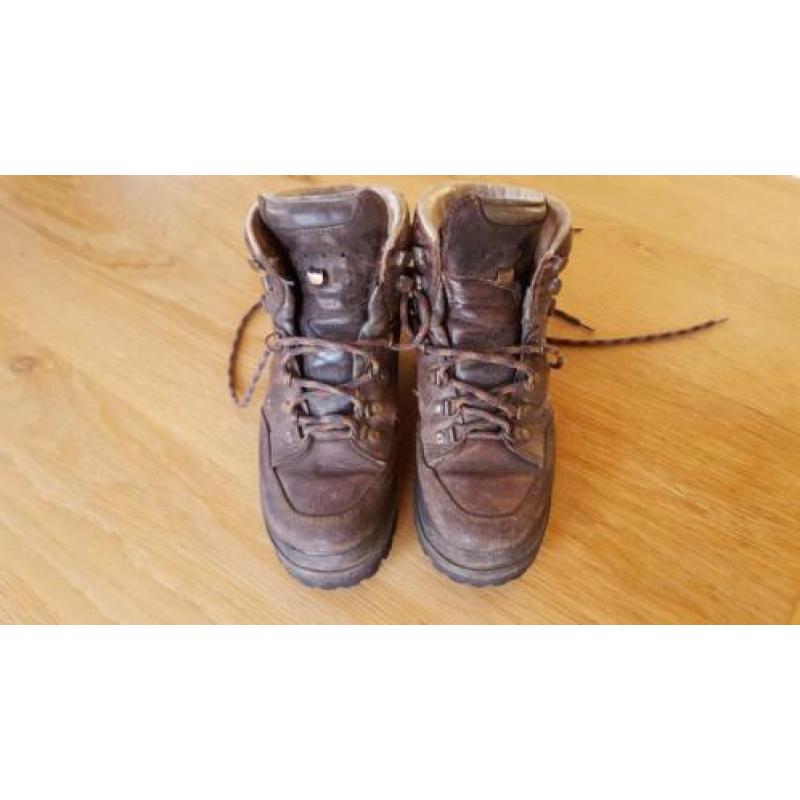 LOWA GoreTex dames bergschoenen +nieuwe Vibram zolen mt 37,5