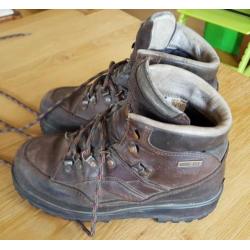 LOWA GoreTex dames bergschoenen +nieuwe Vibram zolen mt 37,5
