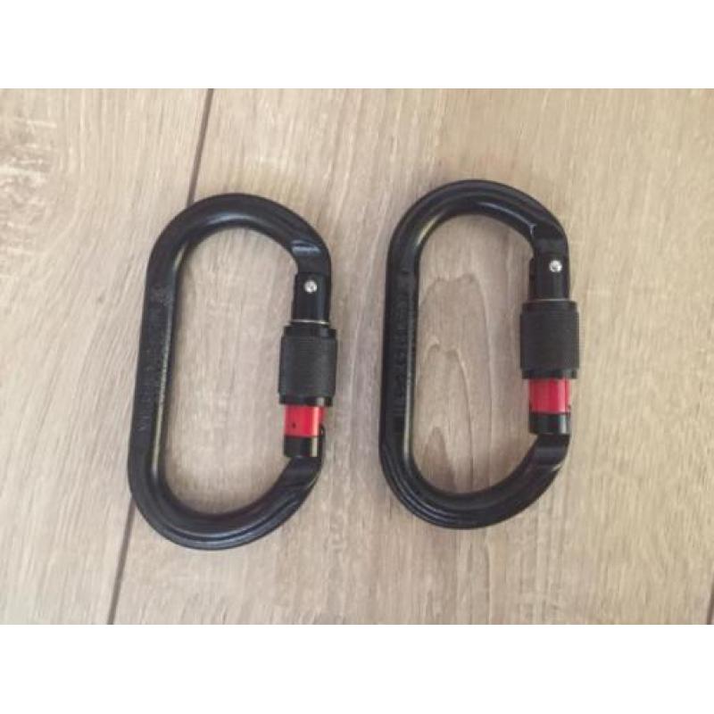 Diverse klimmaterialen, oa Petzl Slings, katrollen, karabine