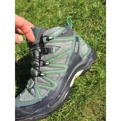 Nieuwe dames wandelschoenen / bergschoenen maat 38,5