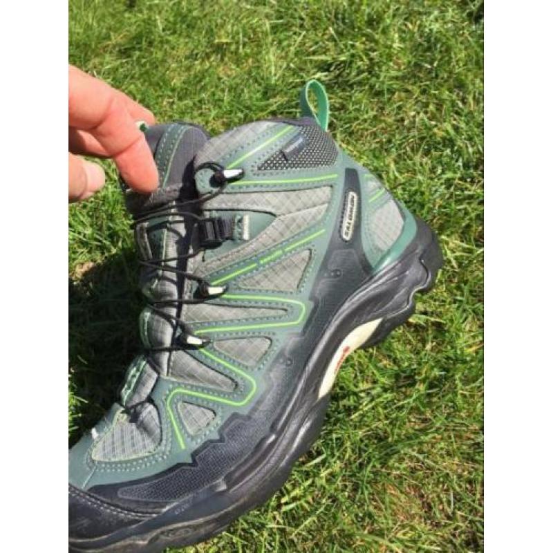 Nieuwe dames wandelschoenen / bergschoenen maat 38,5