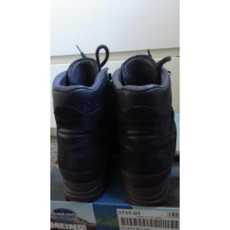 Gewoon als nieuw deze mooie wandelschoenen Meindls M2 zwart.